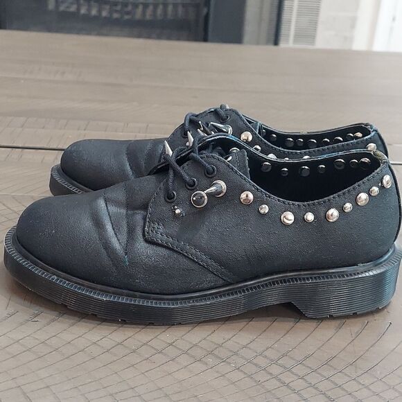 Dr. Martens Lester Black Coated Studs Spikes Shoes Sz 4 - Picture 3 of 13